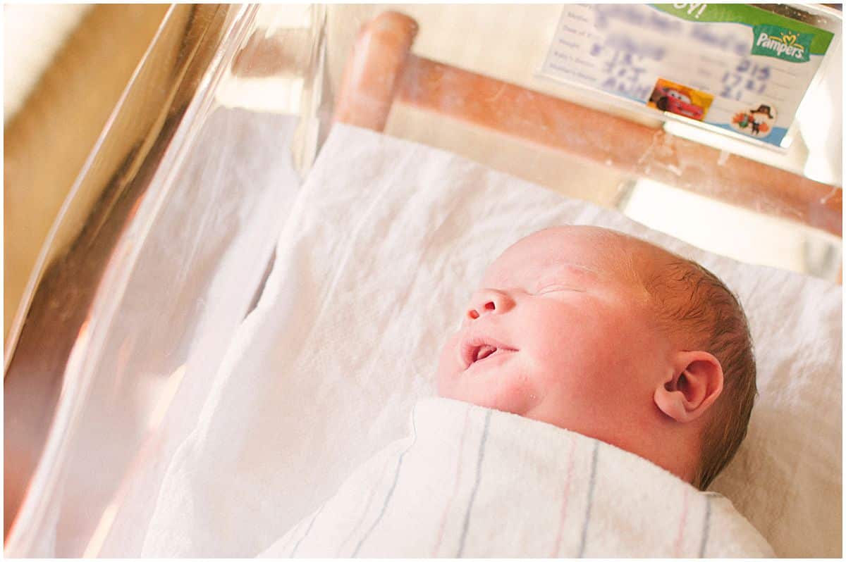 in-hospital-newborn-photography-morris-county-NJ_0541.jpg