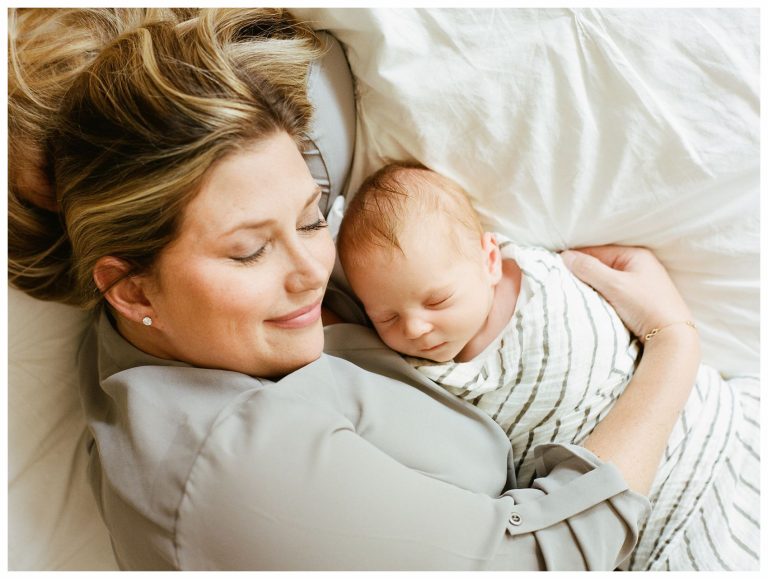 How to Choose the Best Newborn Photographer for YOU
