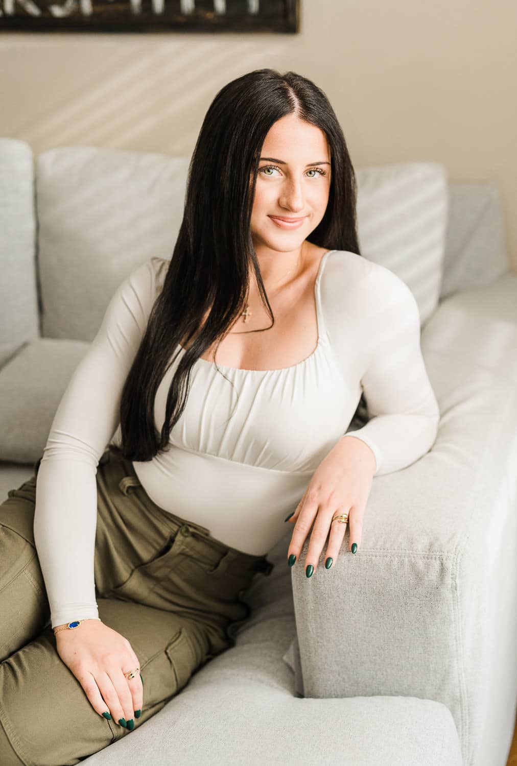 High school senior portrait Bergen County NJ — senior girl photographed by Miriam Dubinsky Photography